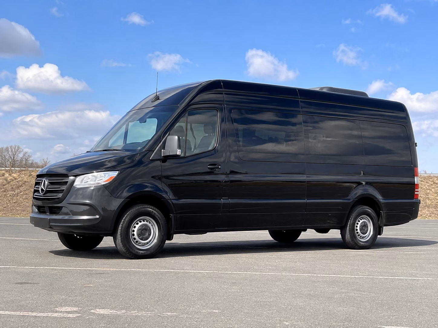 book a bus for your next airport transfer 2