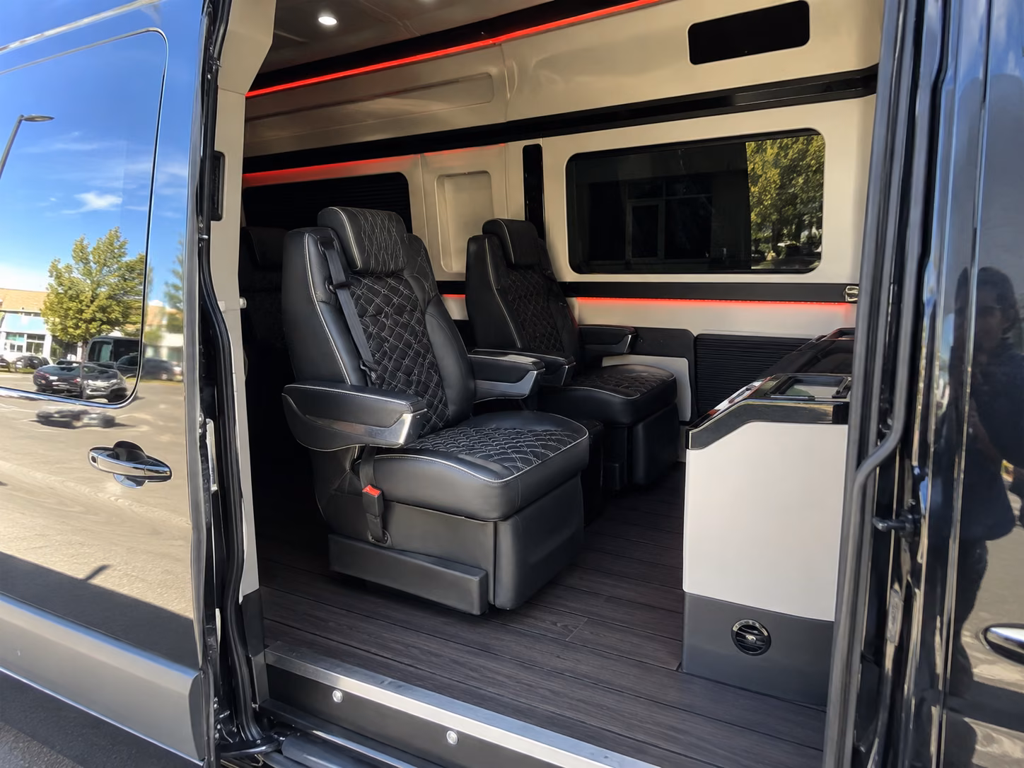 book a bus for your next corporate event 4
