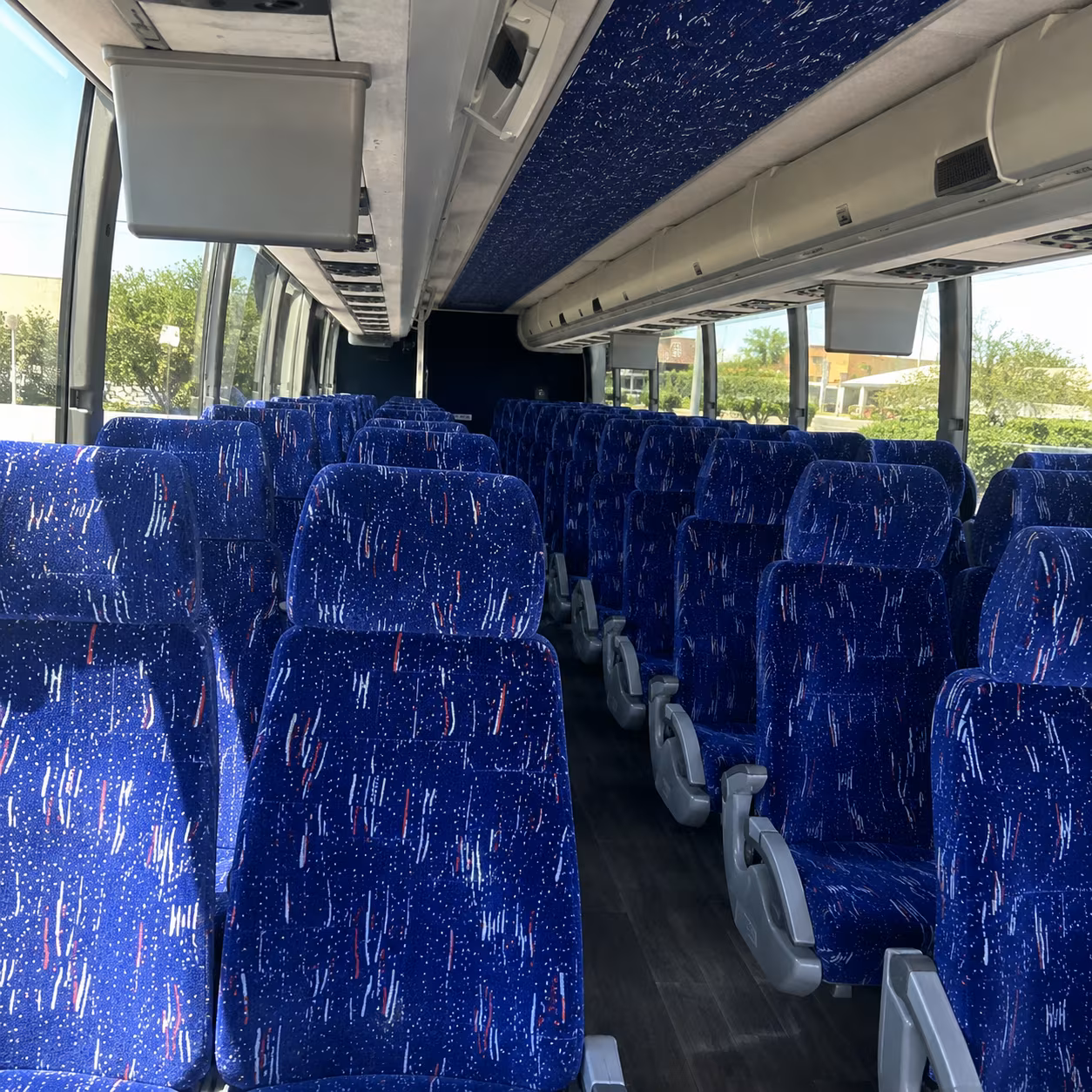 charter bus rentals for the fort lauderdale international boat show and major trade events