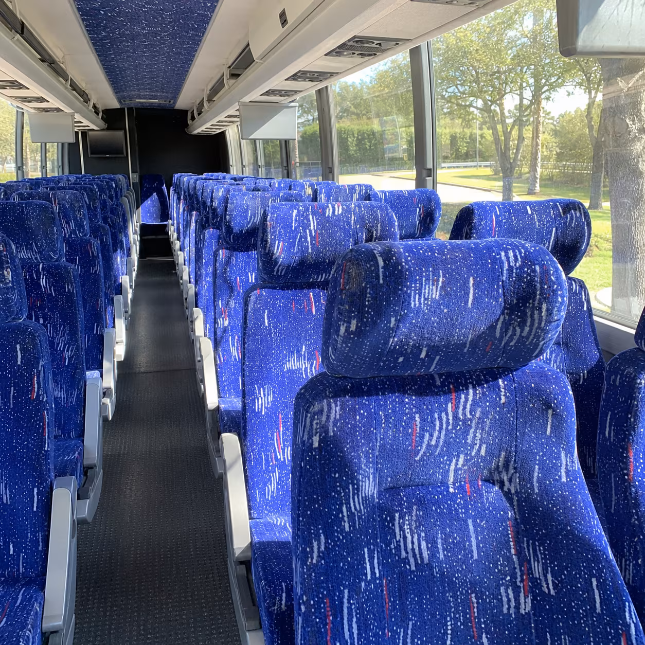 charter buses for fort lauderdale corporate events and client entertainment