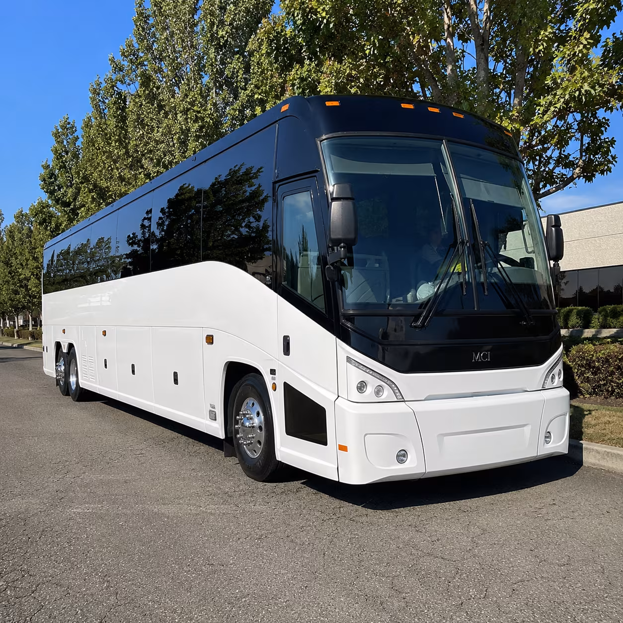 fort lauderdale 50 passenger charter bus