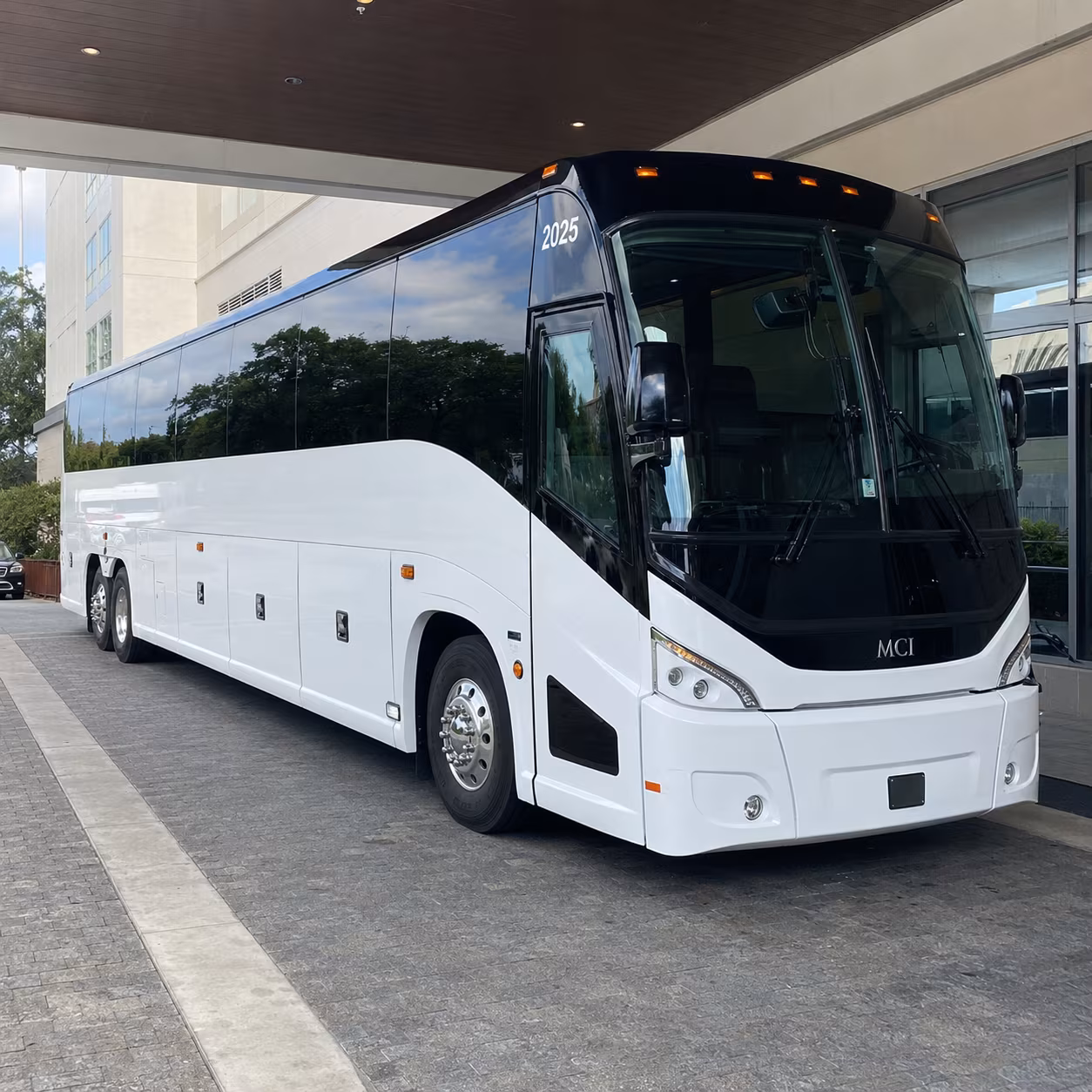 how one way transfers round trips and multi day bookings are priced for fort lauderdale bus rentals